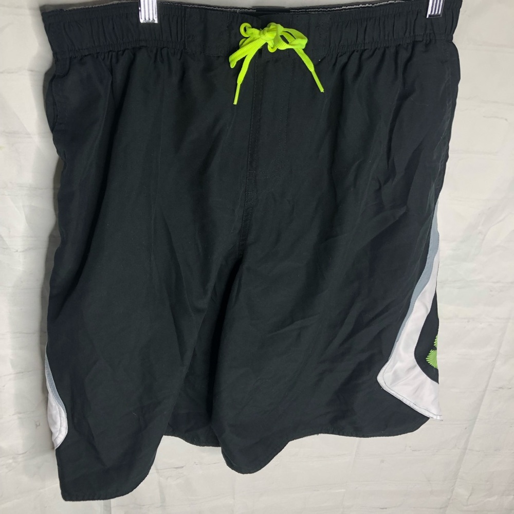 NIKE Men’s Board Shorts Swim Trunks Shorts Black Lined Size XL